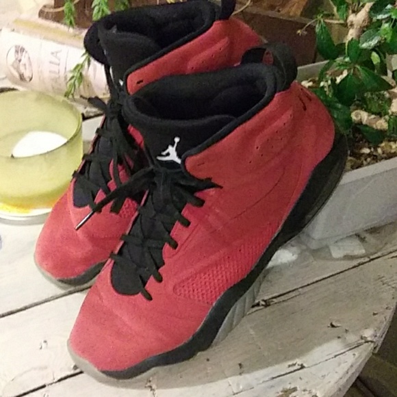 jordan lift off gym red